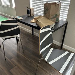 Dinning Table With 2 Chairs