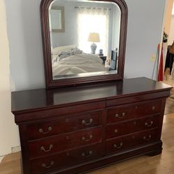 Dresser, Mirror and 2 nightstands 