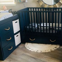 Nautical Baby Crib And Changing Table/Drawers And Storage 