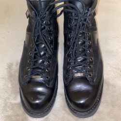 Used/ Preowned Danner Men’s Patrol Tactical Boots. Size 10 D.