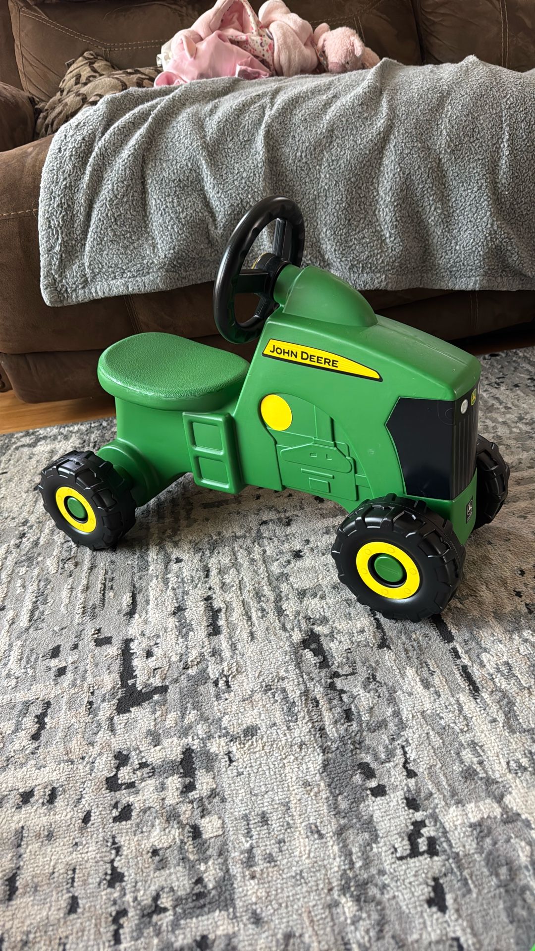 John Deere Ride On Toy Sit 'N Scoot Activity Tractor