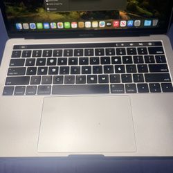 MacBook Pro 1019 13