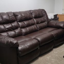 Like New Leather Sofa Recliner