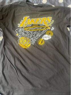 Lakers tee shirt