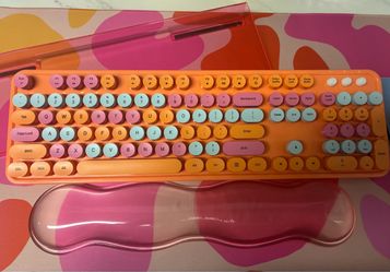Cute orange/pink keyboard & accessories