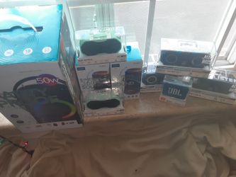 BRAND NEW IN PACKAGE ANKER AND JBL BLUETOOTH SPEAKER BUNDLE GREAT XMAS GIFTS!