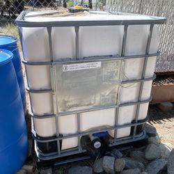 IBC water Tank 1650kg $200 OBO, Pickup Required