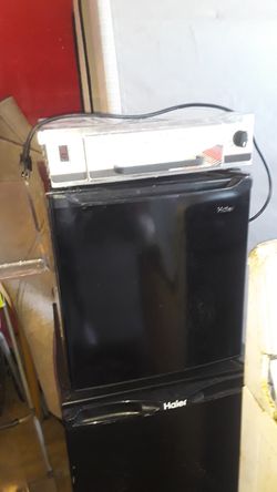 2 Mini Refrigerator 