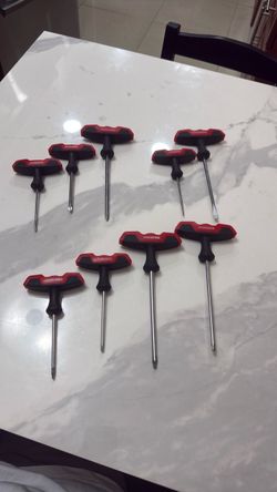 Husky T-Handle Screwdriver Conbination Set