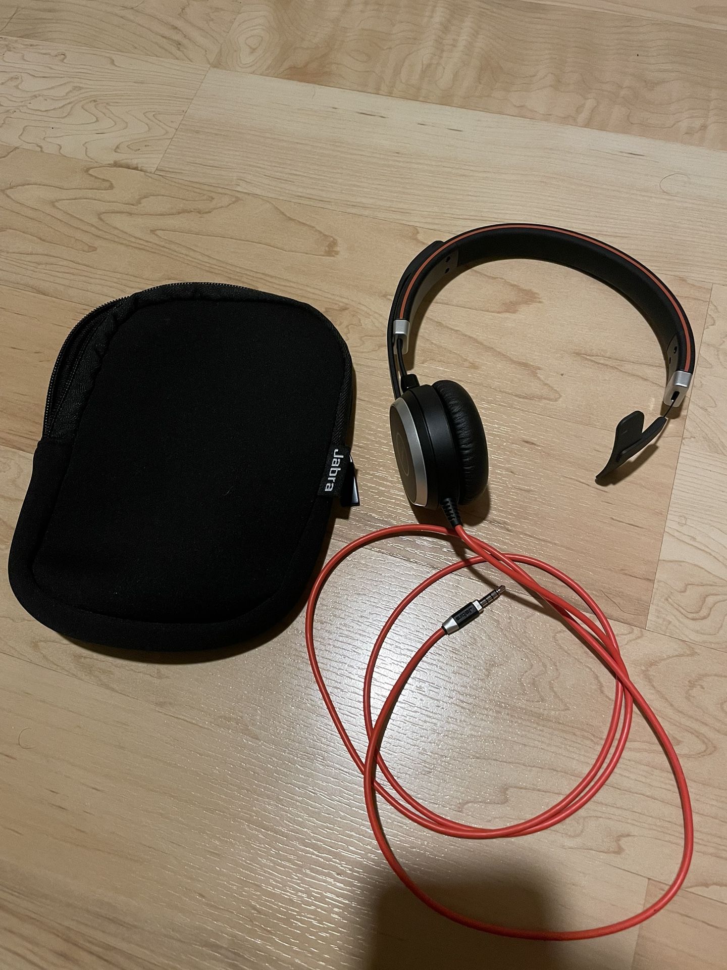 Jabra Evolve 40 UC Professional Wired Headset