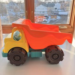 Battat Wonder Wheels Dump Truck – Large Toy Truck – Excellent Condition