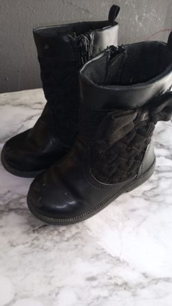 Girl boots size 6