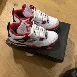 Air Jordan 4 Retro OG ‘Fire Red’ 