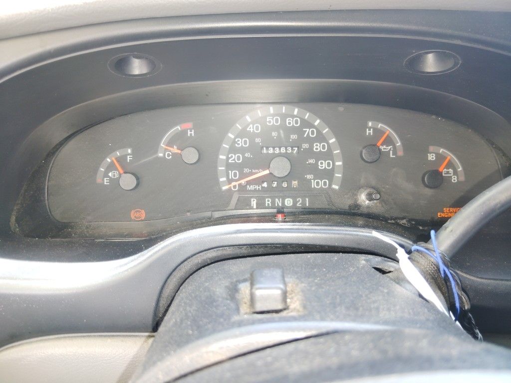2001 Ford E-250