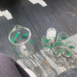 Five piece Water pictureand five glasses
