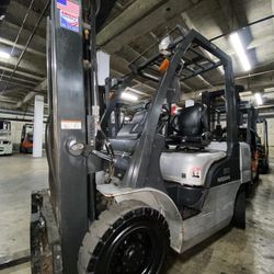PNEUMATIC TIRES Nissan Forklift For Sale 
