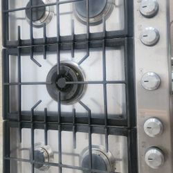 Used Kitchenaid Cooktop (30 In. Gas. Stainless Steel)
