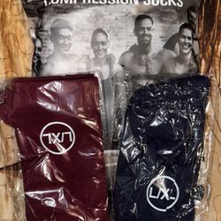 2 Pair Of Compression Socks 