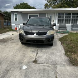 Mitsubishi Endeavor 2010 Millas 195 