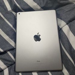 💥 Like New iPad 7th Gen 64GB – Great Deal! 💥