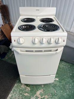 Hotpoint stove 24”