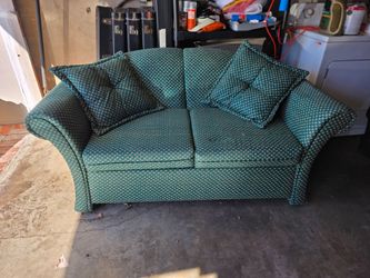 Vintage Green Pattern Beautiful Love Seat