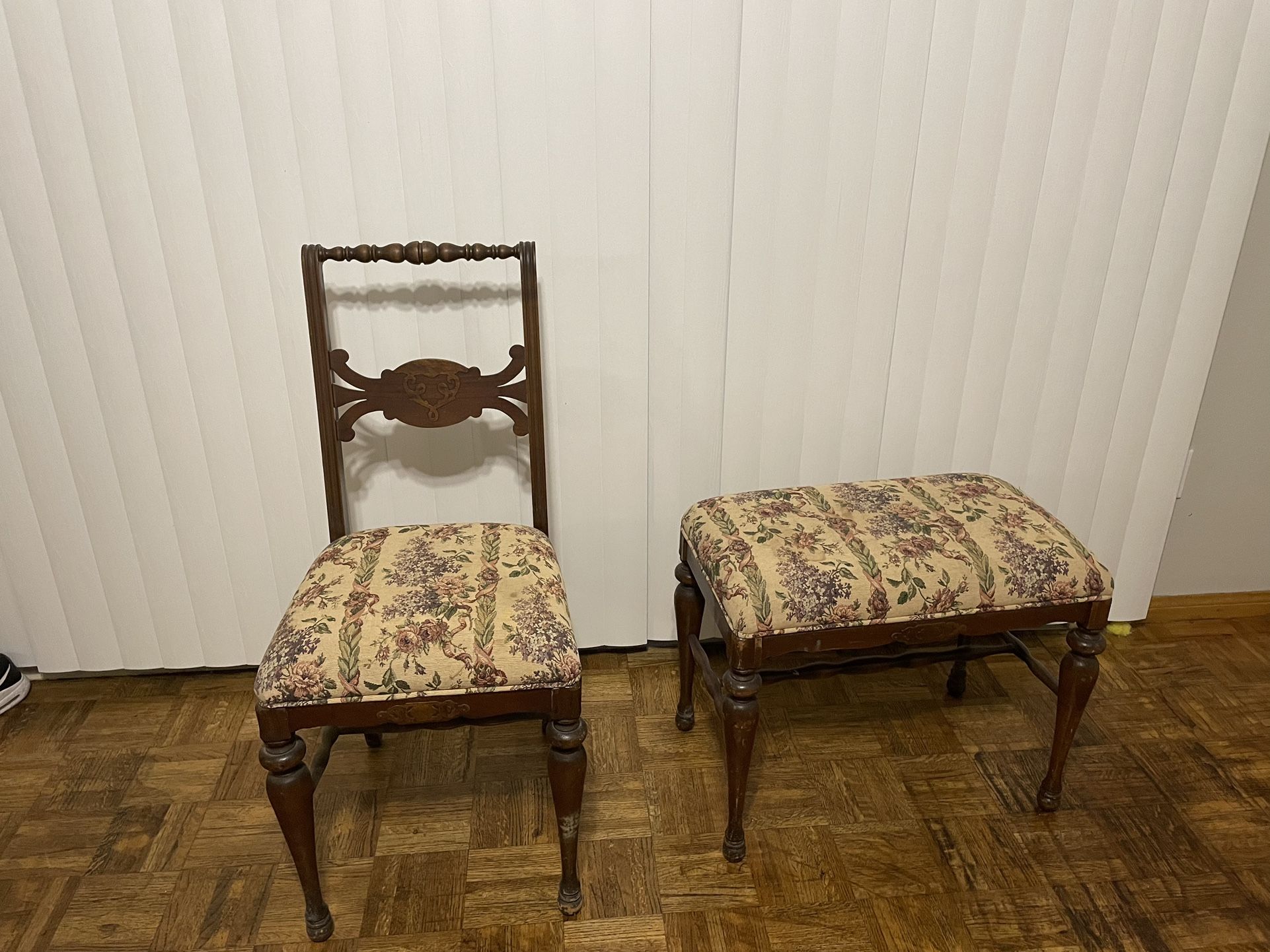 Vintage Queen Anne Bedroom/boudoir Chair And Bench Set