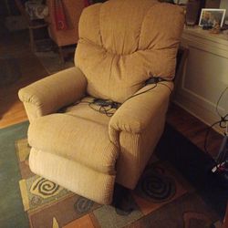 POWER Recliner  !!!  Like Brand New 2500 New (contact info removed) 