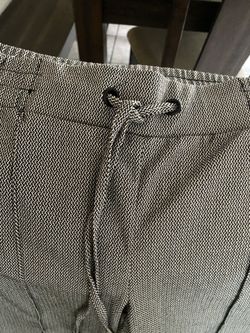 Woman Pants . Size Large NEW!