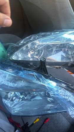 Head light Honda accord 2003 to 2007  2 door or 4 door