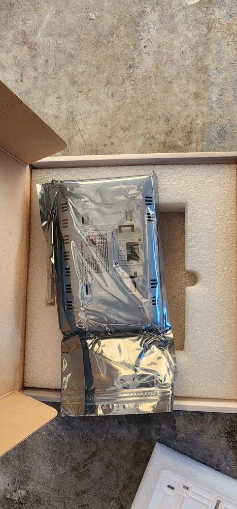 Lennox S40 Smart Thermostat New Never Open