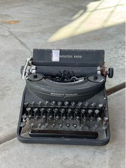 Vintage/ antique typewriter