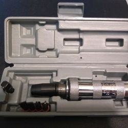 Impact Type Driver No. 2500, Case & 4 Bits