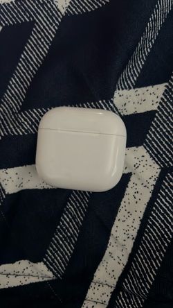 AirPods 4
