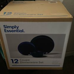 Dinnerware Set