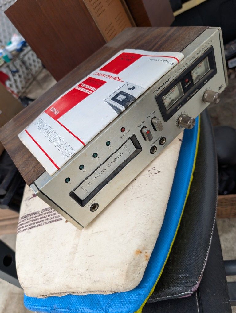 Realistic TR 884 Stereo 8 Track Player Recorder Model 14 947 Vintage
