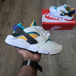 Nike Air Huarache Emerald Resin Size 12
