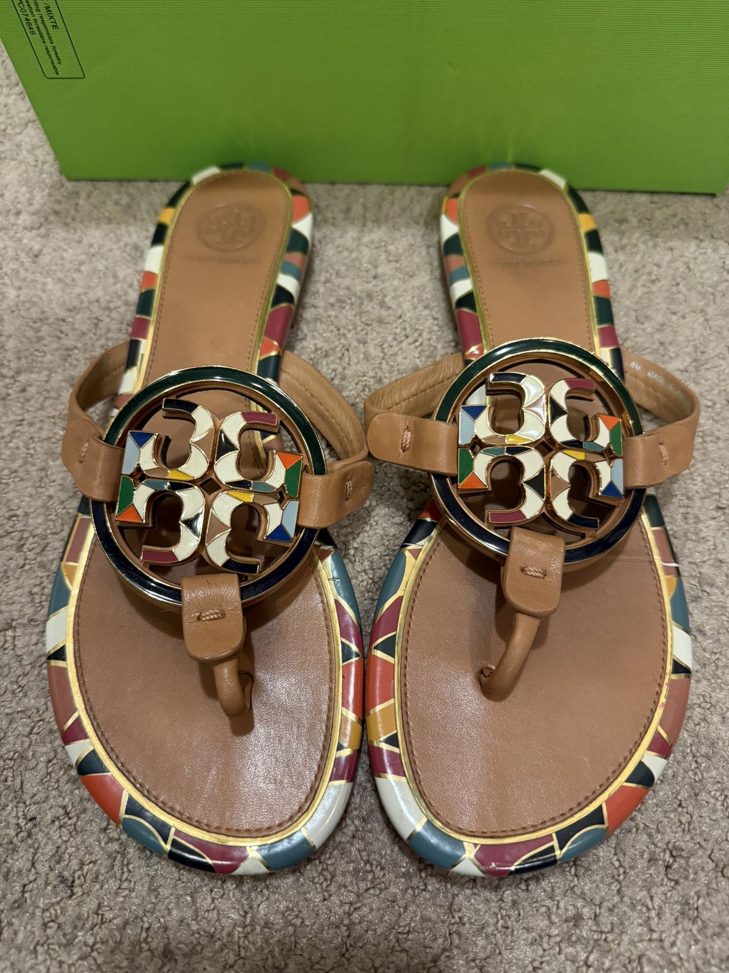 Tory Burch Thong Sandlas