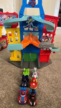 Marvel Spidey and His Amazing Friends Playset with Vehicles