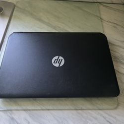 HP 15in Laptop (Core i3, 8GB RAM