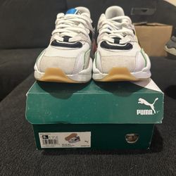 Puma sneakers sz 8.5