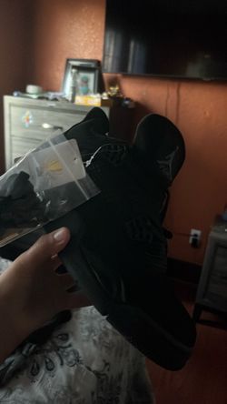 Jordan 4 black cat