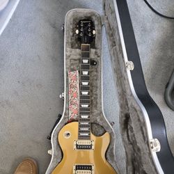Epiphone Les Paul w/ Hard Case