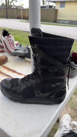 Muck boots , man’s , Sz 11 .