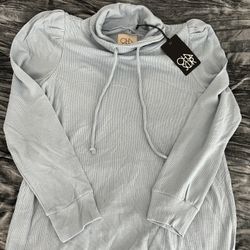 Chaser light grey long sleeve pullover top Size S
