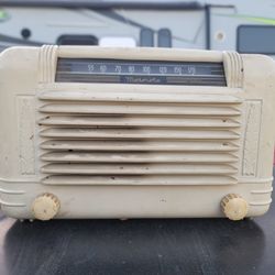 1940's Motorola AM Radio