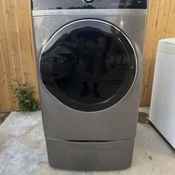 Midea Front Loading Dryer