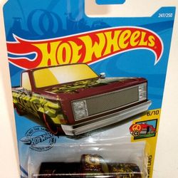 2019 HOT WHEELS 1:64 HW ART CARS 6/10 BURGANDY '83 CHEVY SILVERADO #247/250