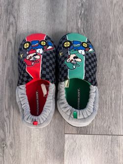 Super Mario Brothers Slippers - Youth Size XL/ 1-2