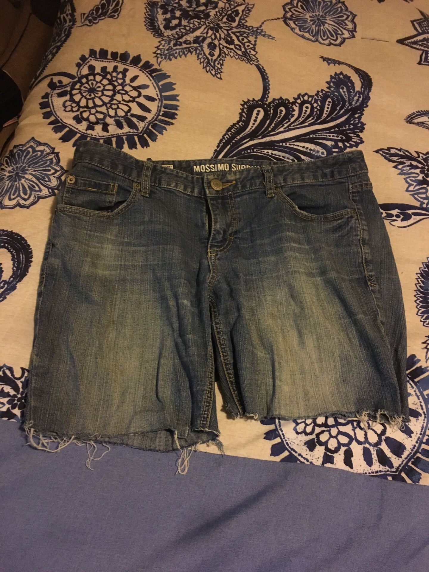 Women’s size 13L Mossimo jean shorts
